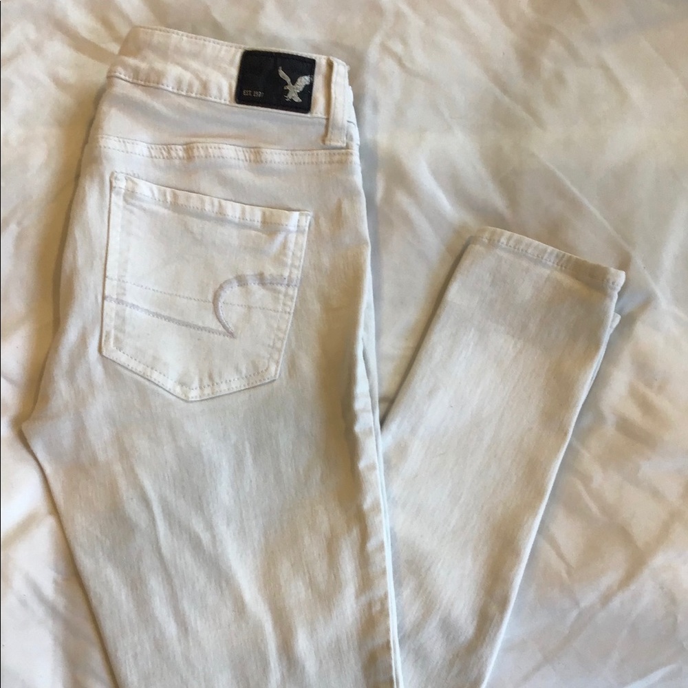 American Eagle White Jeans